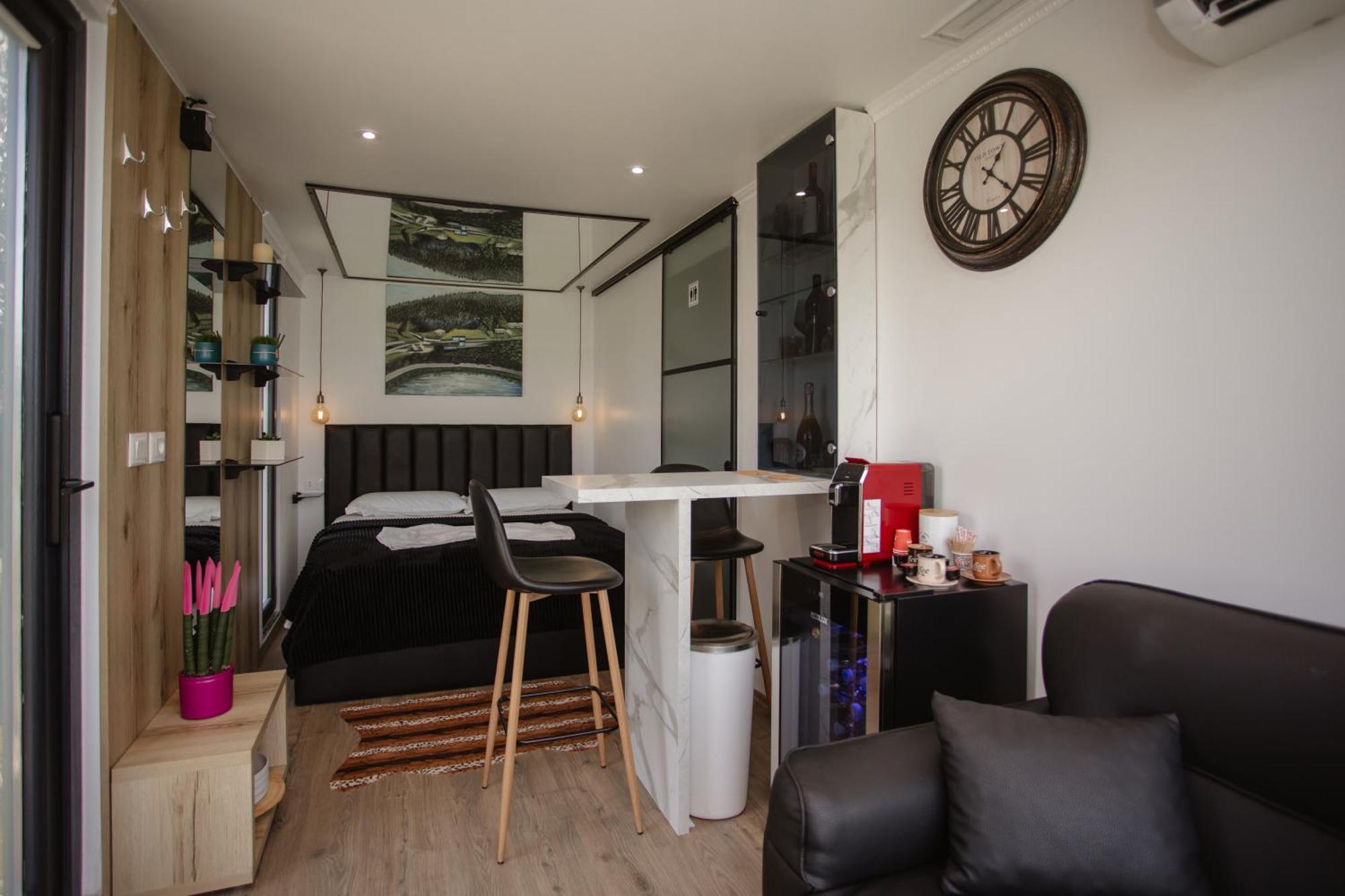 Вилла 446 Tiny House Shiroke Экстерьер фото